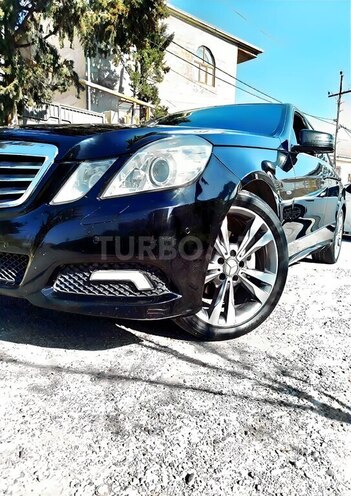 Mercedes E 250 2009, 291,000 km - 2.1 л - Bakı