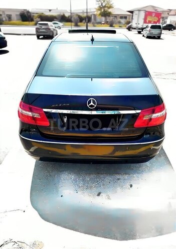 Mercedes E 250 2009, 291,000 km - 2.1 л - Bakı