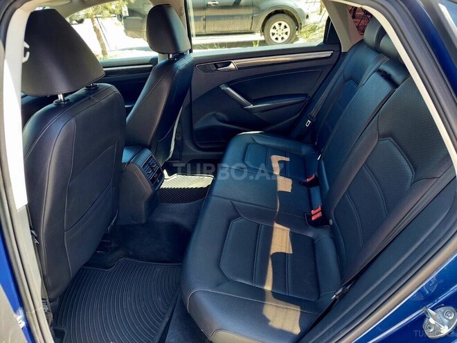 Volkswagen Passat 2016, 145,000 km - 1.8 л - Bakı