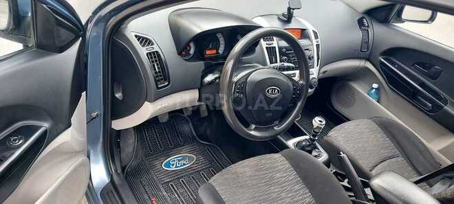 Kia  2008, 253,658 km - 1.4 l - Bakı