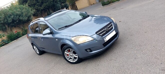 Kia  2008, 253,658 km - 1.4 l - Bakı