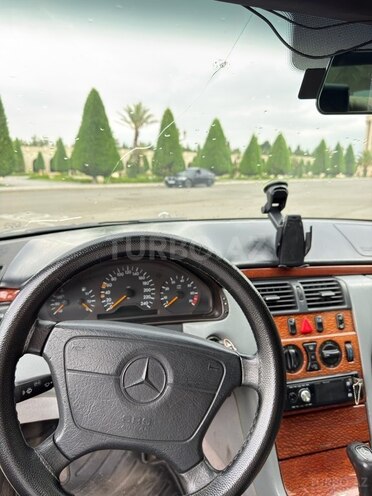 Mercedes E 240 1998, 470,000 km - 2.4 l - Gəncə