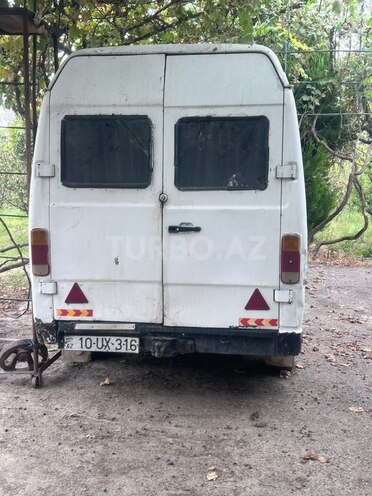 Mercedes 208 D 1993, 250,000 km - 2.3 л - Tərtər
