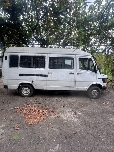 Mercedes 208 D 1993, 250,000 km - 2.3 л - Tərtər
