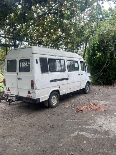 Mercedes 208 D 1993, 250,000 km - 2.3 л - Tərtər