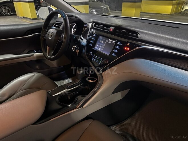 Toyota Camry 2017, 143,710 km - 2.5 l - Bakı