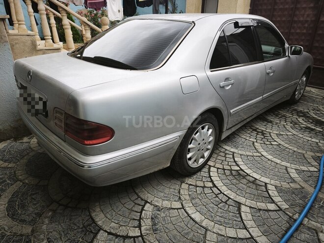 Mercedes E 220 2000, 420,550 km - 2.2 л - Bakı
