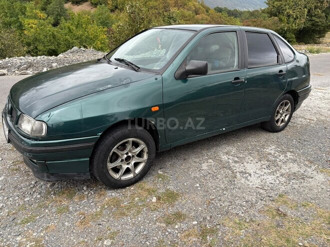 Volkswagen Polo 1995, 250,000 km - 1.6 л - Şəki