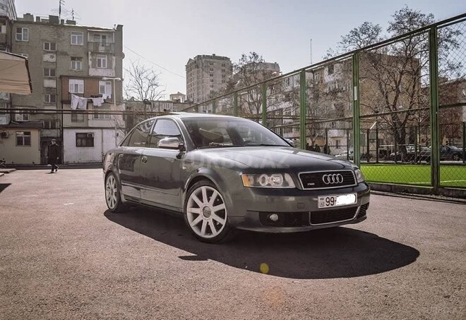 Audi A4 2004, 400,000 km - 1.8 л - Sumqayıt