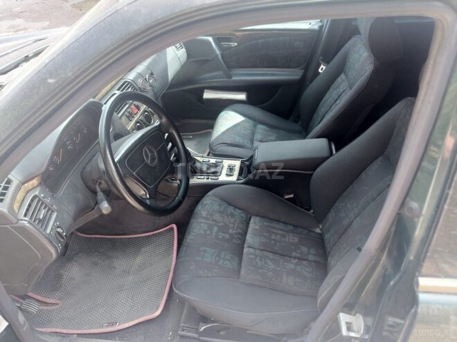 Mercedes E 200 1997, 326,000 km - 2.0 l - Bakı