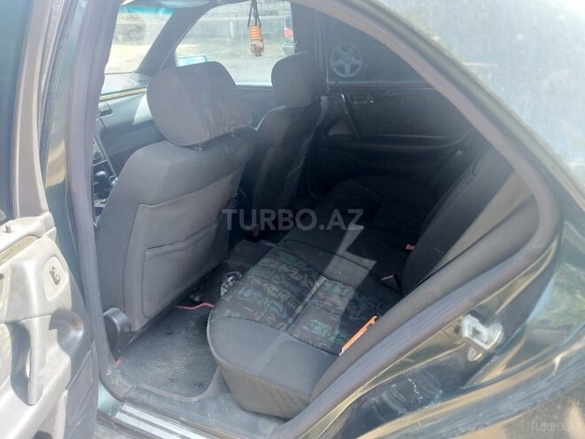Mercedes E 200 1997, 326,000 km - 2.0 l - Bakı