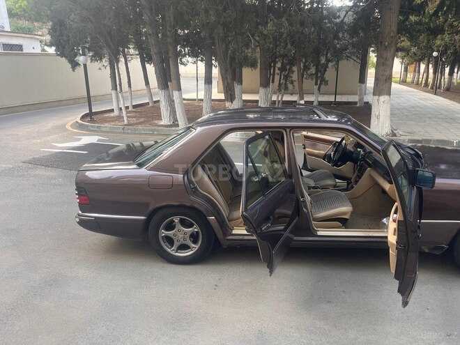 Mercedes 220 E 1993, 500,000 km - 2.2 l - Bakı