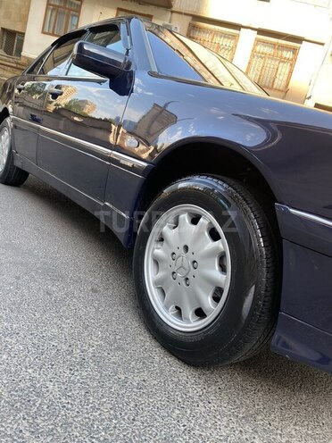 Mercedes C 220 1998, 309,000 km - 2.2 л - Bakı