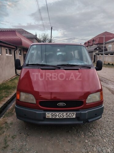 Ford Transit 2000, 376,000 km - 2.5 l - Quba