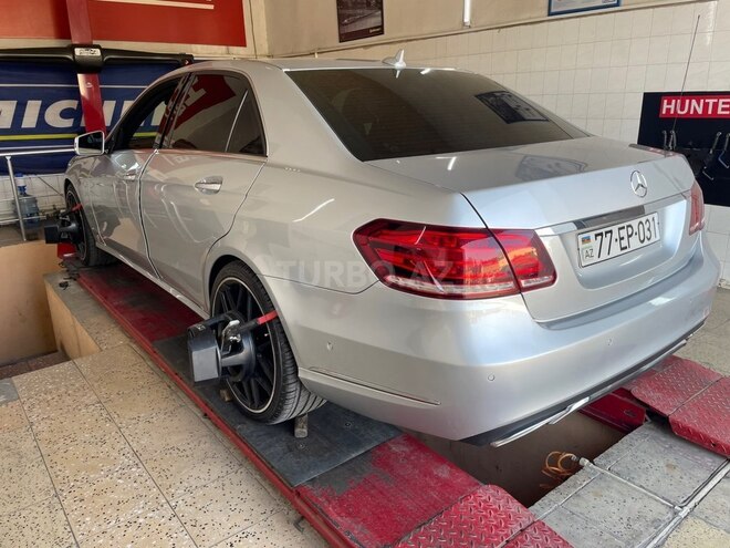 Mercedes E 250 2013, 390,000 km - 2.1 л - Bakı