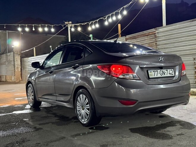 Hyundai Accent 2011, 235,000 km - 1.4 l - Bakı