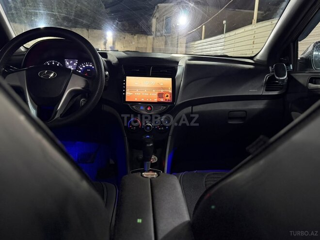 Hyundai Accent 2011, 235,000 km - 1.4 l - Bakı