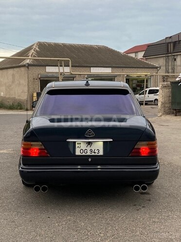 Mercedes E 280 1994, 368,185 km - 2.8 l - Bakı