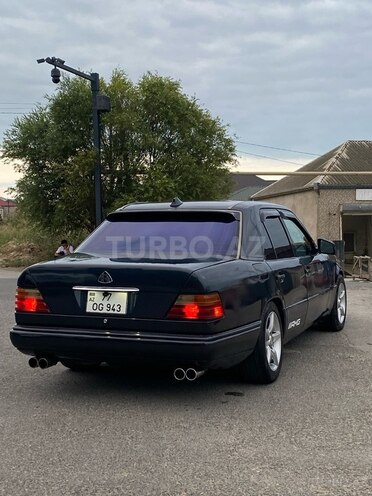 Mercedes E 280 1994, 368,185 km - 2.8 l - Bakı