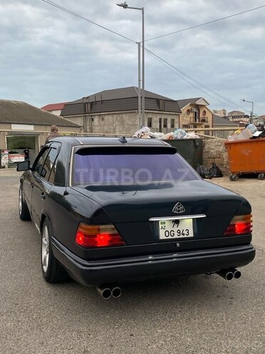 Mercedes E 280 1994, 368,185 km - 2.8 l - Bakı