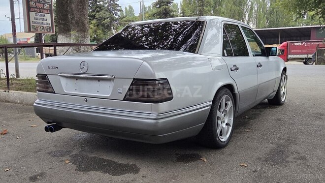 Mercedes 220 E 1993, 300,000 km - 2.2 l - Lənkəran