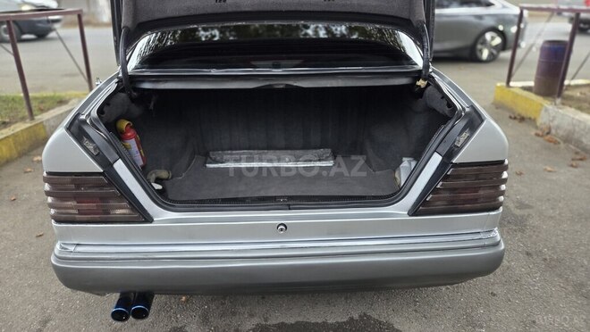 Mercedes 220 E 1993, 300,000 km - 2.2 l - Lənkəran