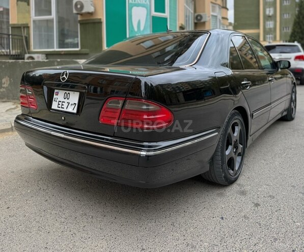 Mercedes E 320 2001, 195,000 km - 3.2 l - Bakı