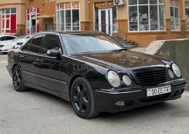 Mercedes E 320 2001, 195,000 km - 3.2 l - Bakı