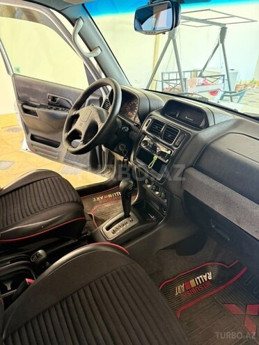 Mitsubishi Pajero io 2000, 250,000 km - 2.0 l - Gəncə