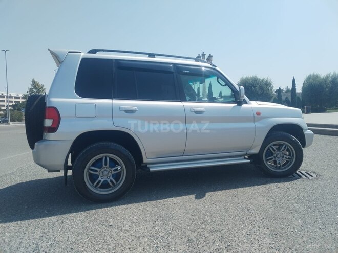 Mitsubishi Pajero io 2000, 250,000 km - 2.0 l - Gəncə