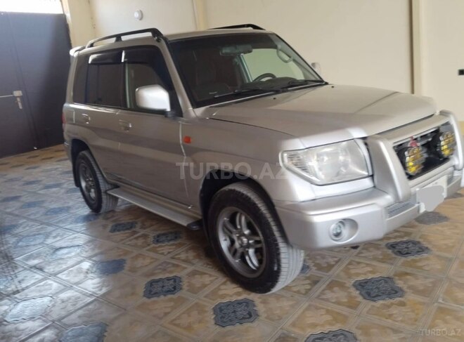 Mitsubishi Pajero io 2000, 250,000 km - 2.0 l - Gəncə