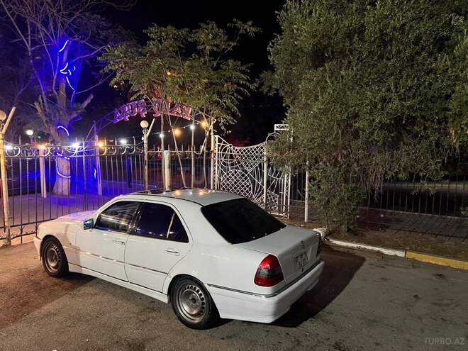 Mercedes C 240 1998, 555,846 km - 2.4 l - Bakı