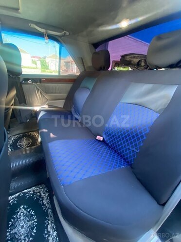 Mercedes E 280 1994, 368,185 km - 2.8 l - Bakı