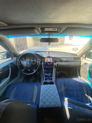 Mercedes E 280 1994, 368,185 km - 2.8 l - Bakı