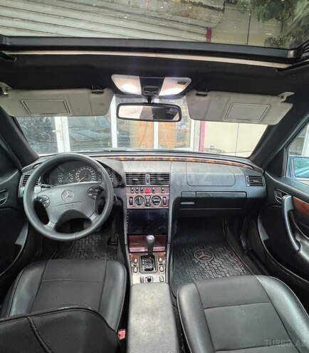Mercedes C 200 1998, 267,600 km - 2.0 л - İmişli