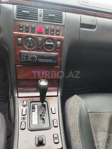 Mercedes E 280 1996, 337,383 km - 2.8 л - Bakı
