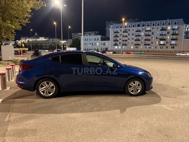 Hyundai Elantra 2018, 124,000 km - 2.0 l - Bakı
