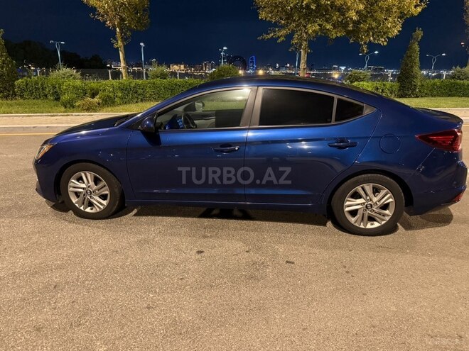 Hyundai Elantra 2018, 124,000 km - 2.0 l - Bakı