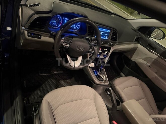 Hyundai Elantra 2018, 124,000 km - 2.0 l - Bakı