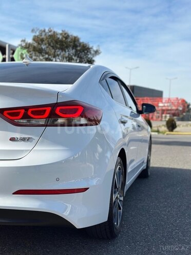 Hyundai Avante 2017, 186,000 km - 1.6 l - Bakı