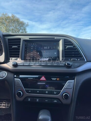 Hyundai Avante 2017, 186,000 km - 1.6 l - Bakı