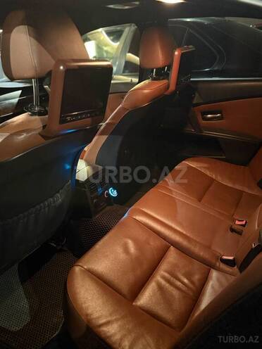 BMW 525 2006, 340,000 km - 3.0 л - Bakı