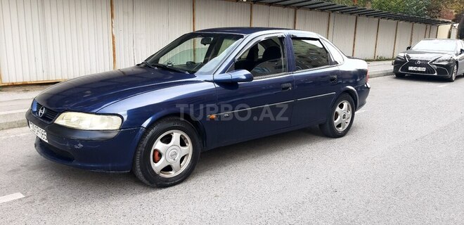 Opel Vectra 1999, 195,000 km - 2.0 l - Bakı