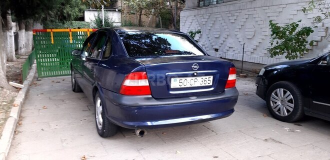 Opel Vectra 1999, 195,000 km - 2.0 l - Bakı