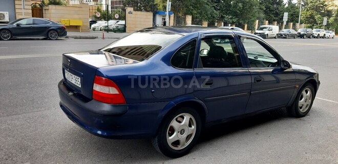 Opel Vectra 1999, 195,000 km - 2.0 l - Bakı