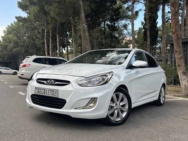 Hyundai Accent 2011, 215,000 km - 1.6 l - Sumqayıt