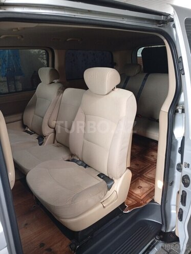 Hyundai H-1 2009, 456,600 km - 2.5 l - Şəki