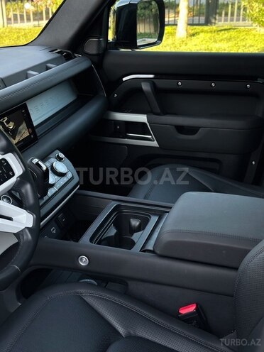 Land Rover Defender 2024, 19,000 km - 2.0 l - Bakı