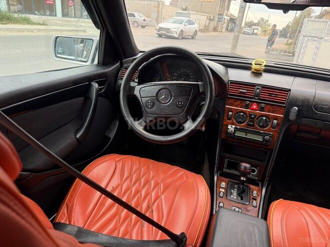 Mercedes C 180 1995, 437,000 km - 1.8 l - Bakı