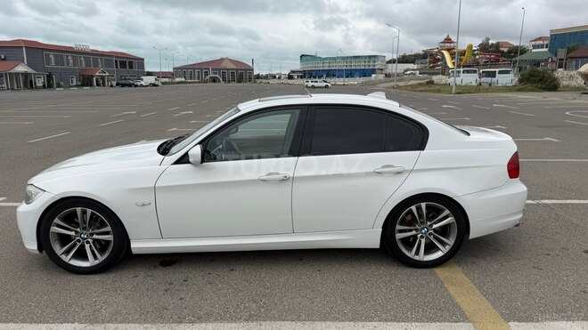 BMW 330 2011, 306,000 km - 3.0 л - Bakı